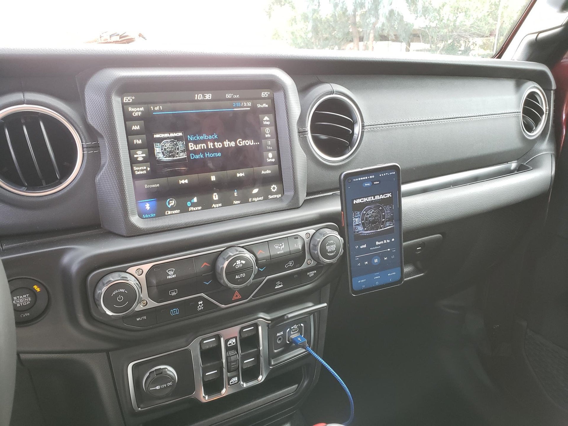 What is the Best Phone Mount Setup? | Jeep Wrangler 4xe Forum